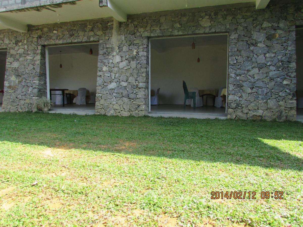 Elpitiya  The Breeze Hotel מראה חיצוני תמונה