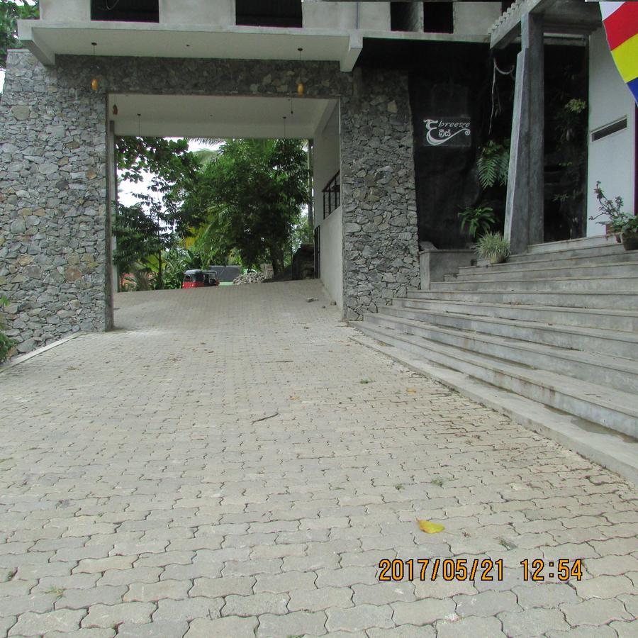 Elpitiya  The Breeze Hotel מראה חיצוני תמונה